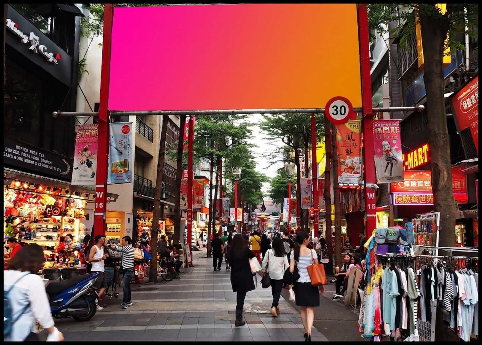 台北 西門町 6號廣場 LEDウォール